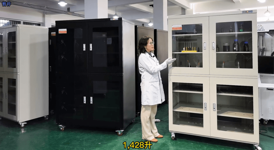1428L 四門(mén)防潮箱介紹