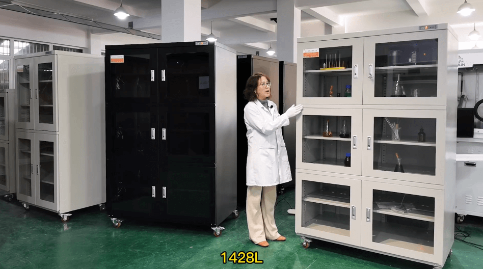 1428L 六門(mén)防潮箱介紹